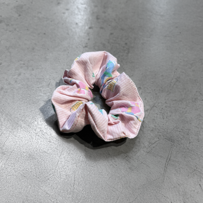 Chouchou Rosie en tissu upcyclé (coton), confection Maison Gaudy.