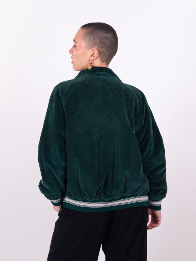 este bomber vintage en velours vert côtelé avec broderie "NORTH TORONTO M.T.H.L" - dos